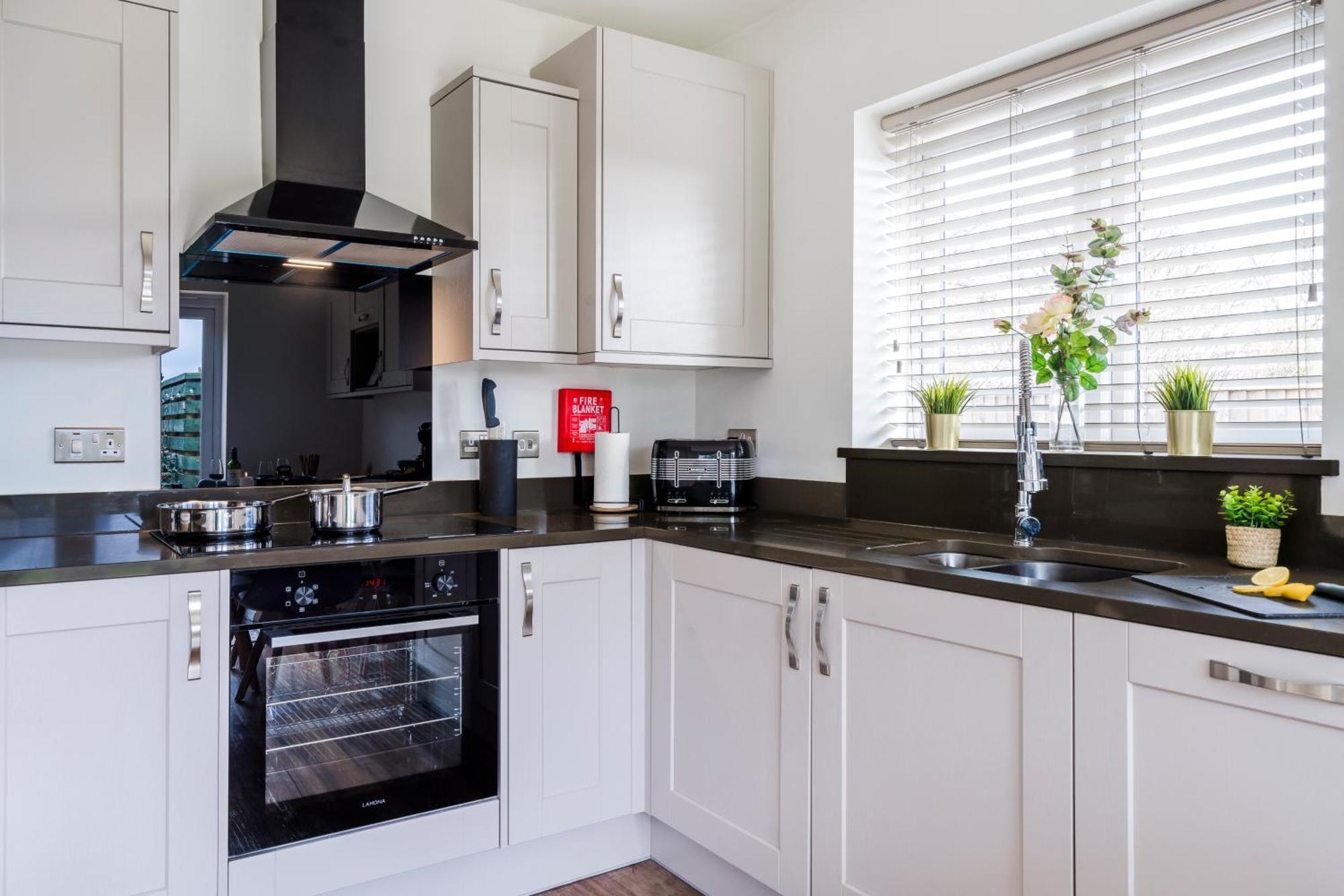 Pet Friendly With A Hot Tub Villa Hednesford Exterior photo